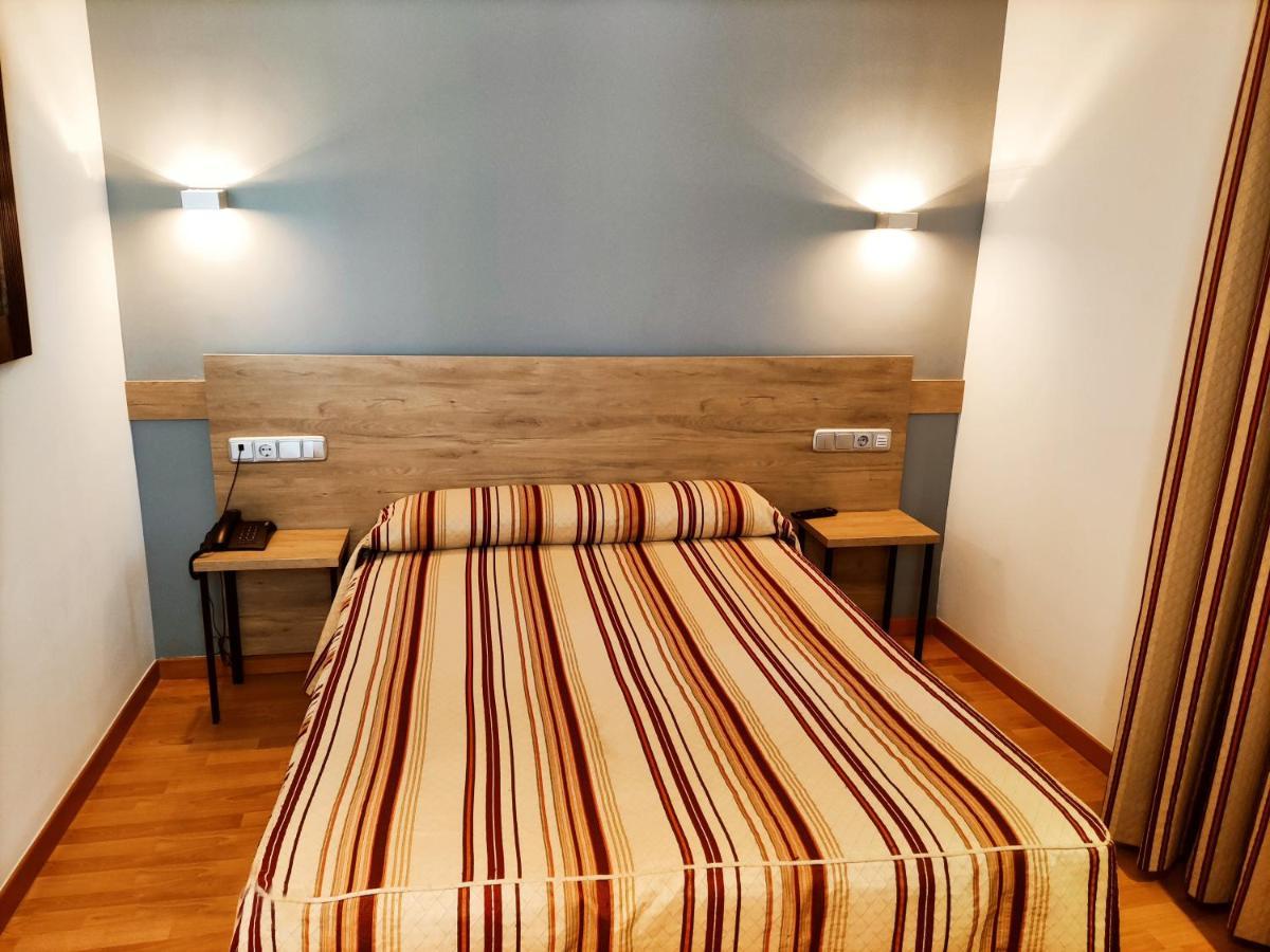 Hospedium Hotel Vittoria Colonna Medina de Ríoseco Zimmer foto